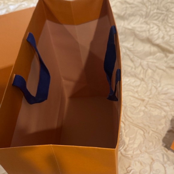 Louis Vuitton Signature Orange Box and bag - Picture 9 of 9